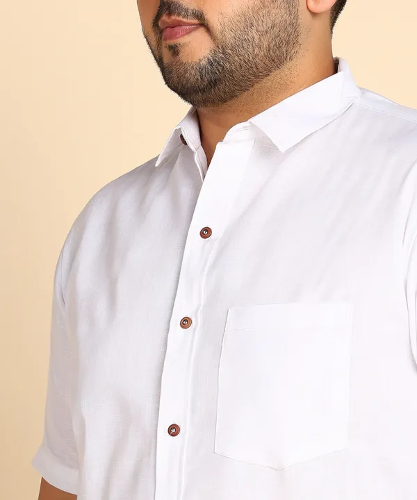 Men's_White_Short_Sleeve_Formal_Shirt_With_Contrast_Buttons