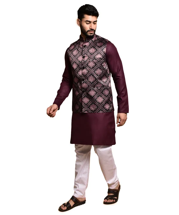 Men's_Ethnic_Kurta_Pajama_With_Embroidered_Nehru_Jacket_Set