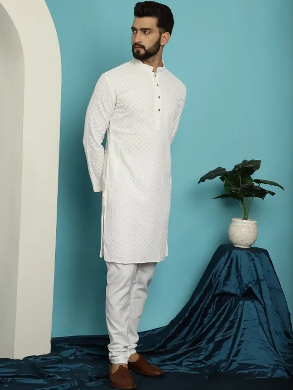 Men's_White_Embroidered_Kurta_Pajama_Set_-_Ethnic_Wear