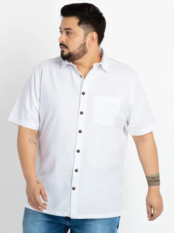 Men's_White_Half_Sleeve_Formal_Shirt_With_Contrast_Buttons