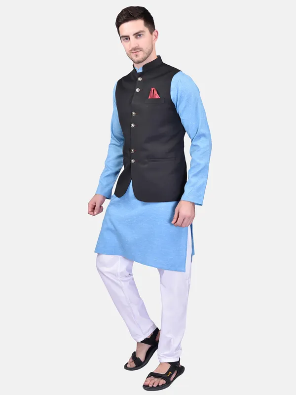 Men's_Ethnic_Kurta_Pajama_With_Black_Nehru_Jacket_Set