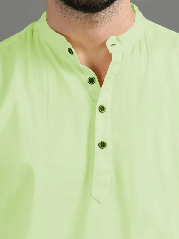 Men'S_Light_Green_Cotton_Short_Kurta_With_Mandarin_Collar
