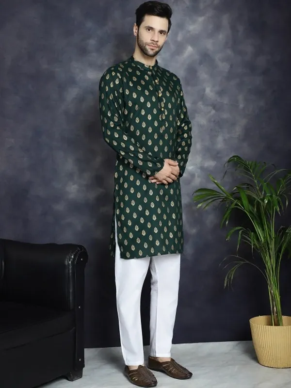 Men's_Dark_Green_Ethnic_Kurta_With_Golden_Buti_Print