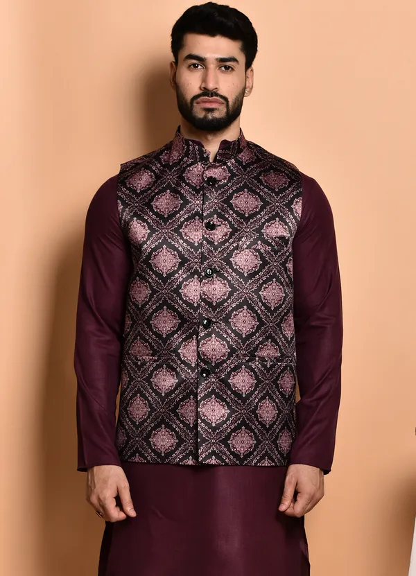 Men's_Ethnic_Kurta_Pajama_With_Embroidered_Nehru_Jacket_Set