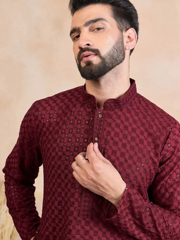 Men's_Maroon_Embroidered_Kurta_With_White_Pajama_Set