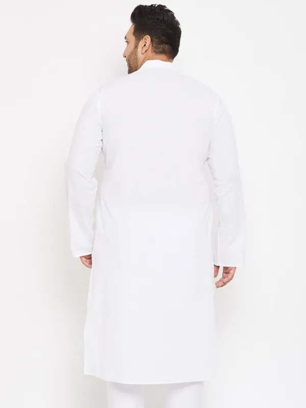 Men's_White_Cotton_Kurta_With_Mandarin_Collar_And_Wooden_Buttons