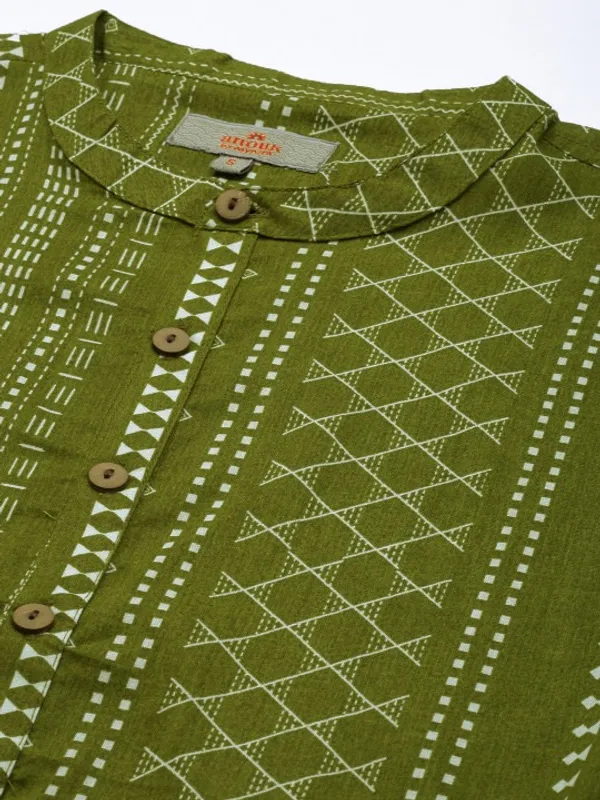 Men's_Green_Printed_Kurta_With_White_Pajama_Set