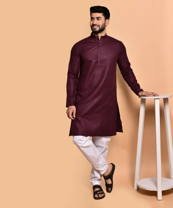 Men's_Maroon_Long_Kurta_With_Mandarin_Collar