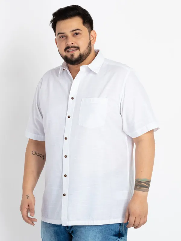 Men's_White_Half_Sleeve_Formal_Shirt_With_Contrast_Buttons