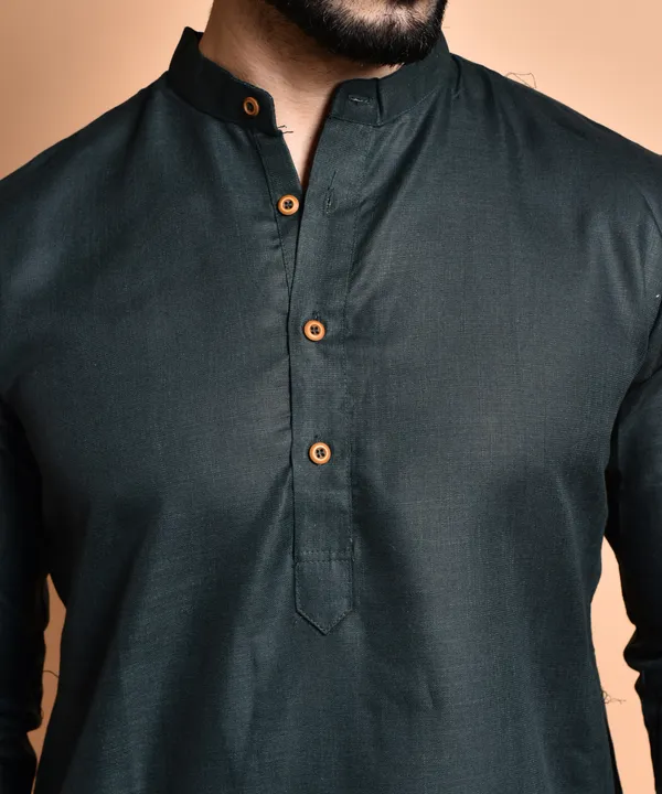 Men's_Bottle_Black_Silk_Blend_Kurta_With_Mandarin_Collar