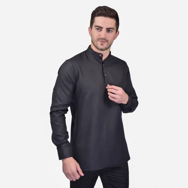 Men's_Black_Long_Kurta_With_Mandarin_Collar