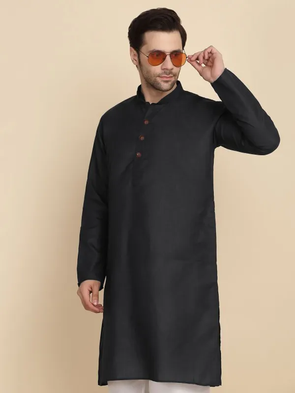 Men's_Black_Kurta_Pajama_Set_With_Mandarin_Collar