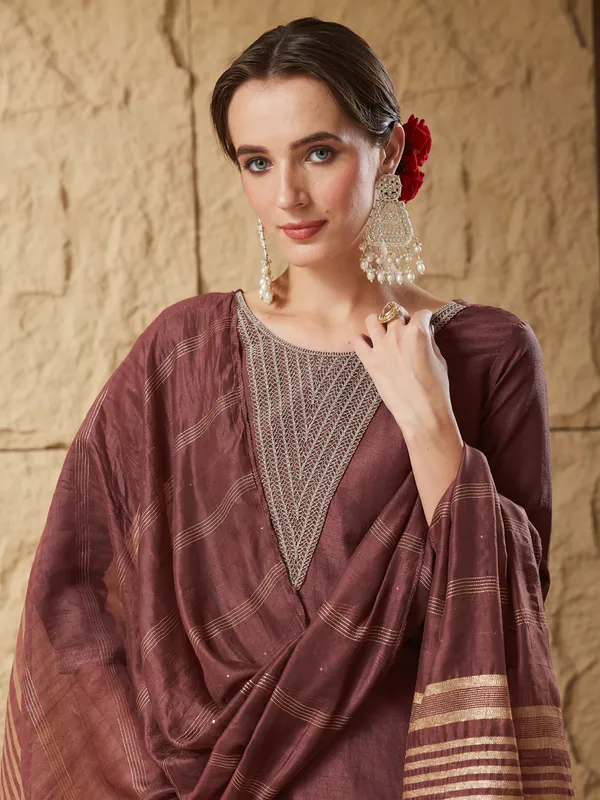 Coffee_Silk_Blend_Embroidered_Kurta_Set_With_Dupatta_For_Women