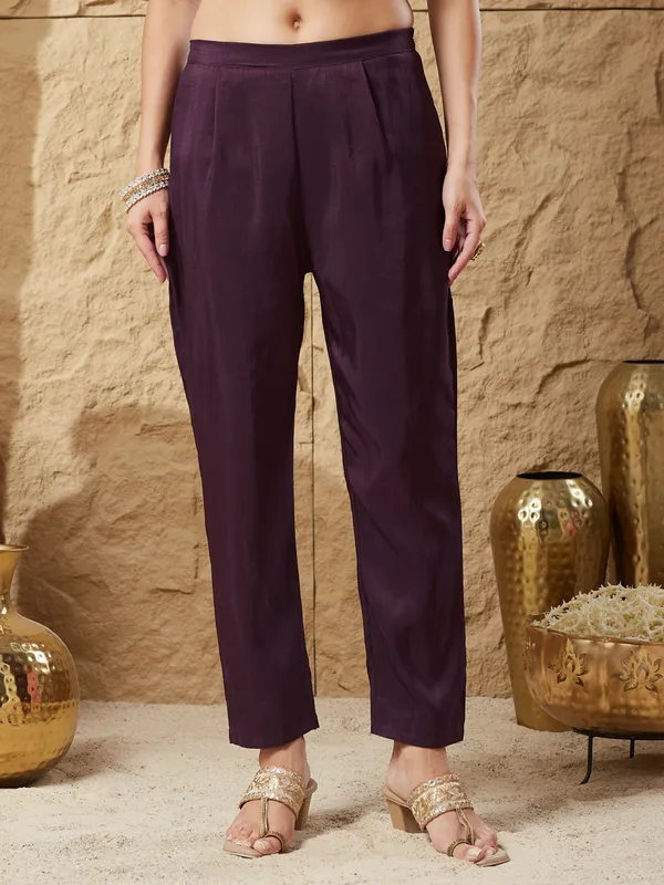 Violet_Silk_Blend_Embroidered_Kurta_Set_With_Dupatta_For_Women