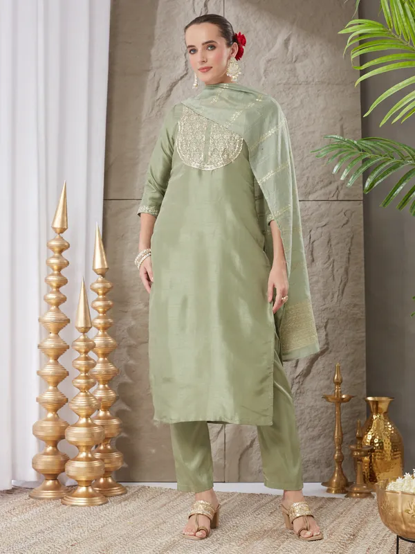 Pista_Silk_Blend_Embroidered_Kurta_Set_With_Dupatta_For_Women