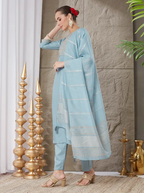 Sky_Blue_Silk_Blend_Embroidered_Kurta_Set_With_Dupatta_For_Women