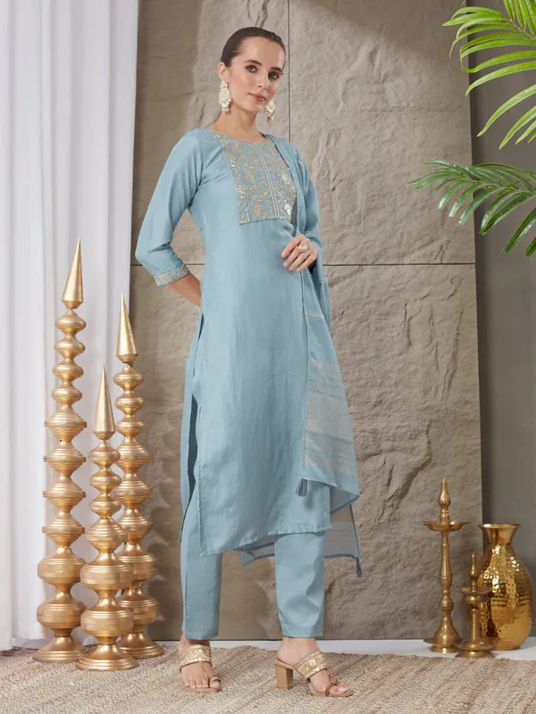 Sky_Blue_Silk_Blend_Embroidered_Kurta_Set_With_Dupatta_For_Women