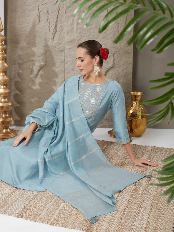 Sky_Blue_Silk_Blend_Embroidered_Kurta_Set_With_Dupatta_For_Women