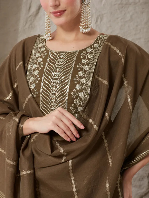 Mehendi_Cotton_Blend_Embroidered_Kurta_Set_With_Dupatta_For_Women