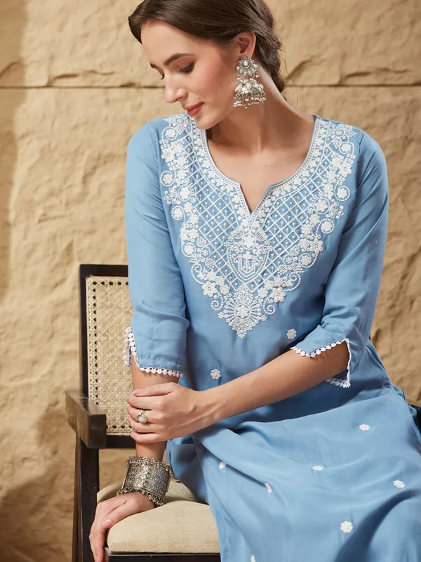 Sky_Blue_Cotton_Blend_Embroidered_Kurta_Set_For_Women