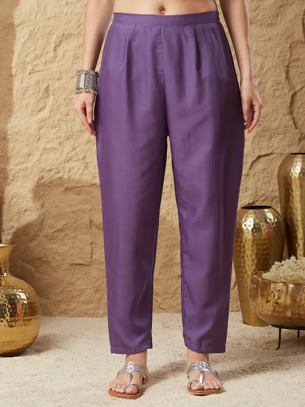 Purple_Cotton_Blend_Embroidered_Kurta_Set_For_Women