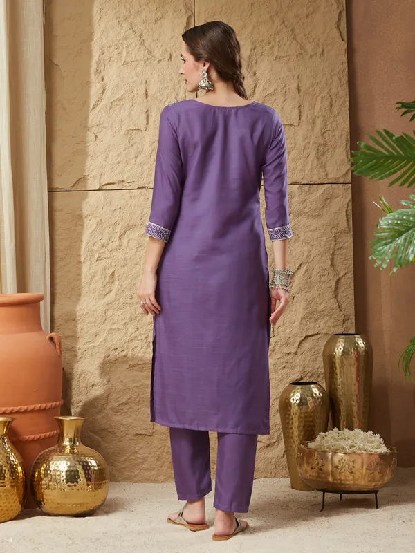Purple_Cotton_Blend_Embroidered_Kurta_Set_For_Women