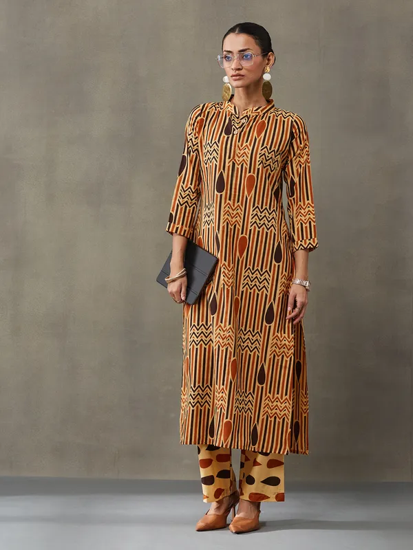 Multicolor_Pure_Cotton_Kurta_Set_For_Women