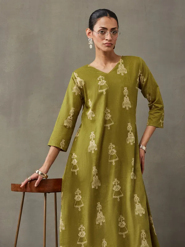 Parrot_Green_Pure_Cotton_Kurta_Set_For_Women