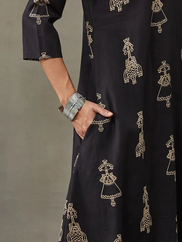 Black_Pure_Cotton_Kurta_Set_For_Women