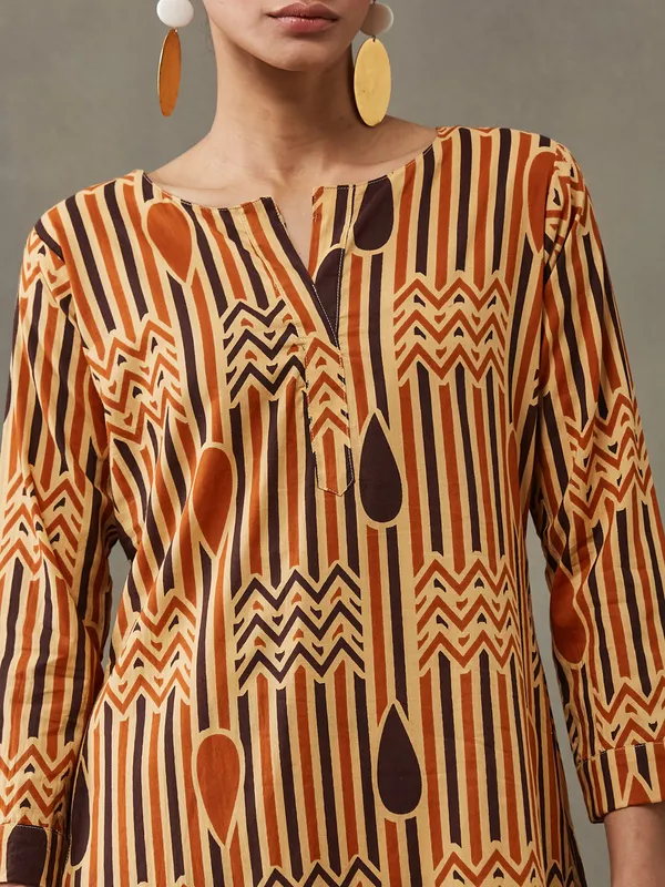 Multicolor_Pure_Cotton_Kurta_Set_For_Women