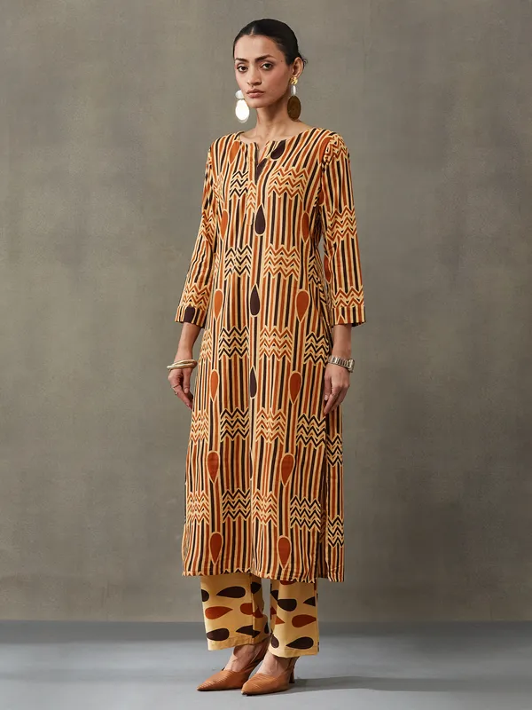 Multicolor_Pure_Cotton_Kurta_Set_For_Women