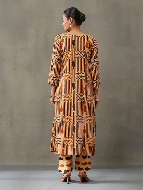 Multicolor_Pure_Cotton_Kurta_Set_For_Women