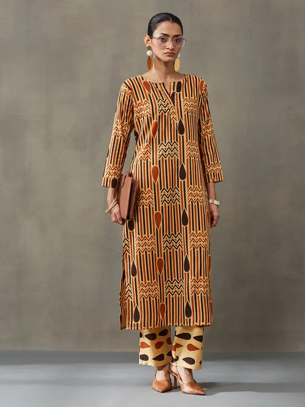 Multicolor_Pure_Cotton_Kurta_Set_For_Women