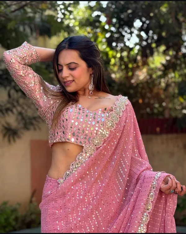 Pink_Embellished_And_Original_Hand_Mirror_Saree_With_Sequin_Blouse_Ethnic_Wear_For_Women