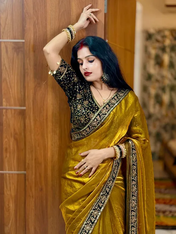 Traditional_Black_Embroidered_Blouse_With_Golden_Tissue_Saree
