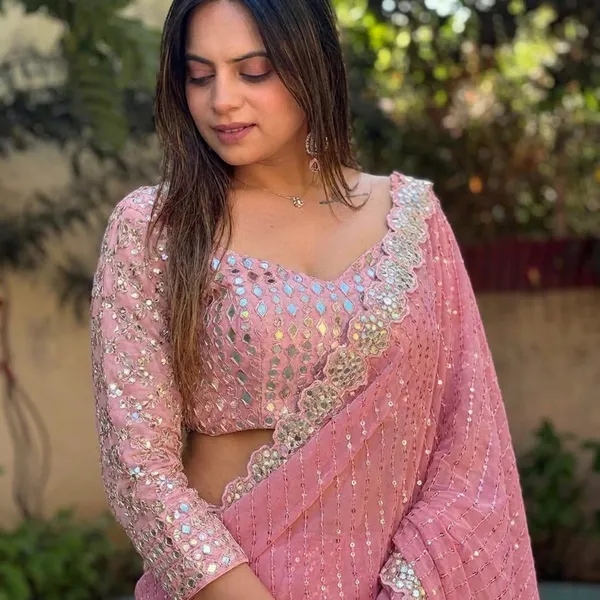 Pink_Embellished_And_Original_Hand_Mirror_Saree_With_Sequin_Blouse_Ethnic_Wear_For_Women