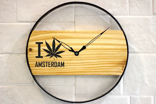 I_Love_Amsterdam_Wall_Clock_-_Wooden_Cannabis_Leaf_Design