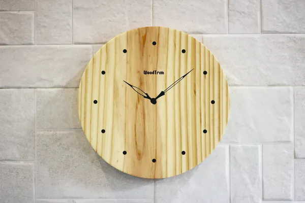 Wood_Trim_Minimalist_Wooden_Wall_Clock_-_Natural_Pine_Finish