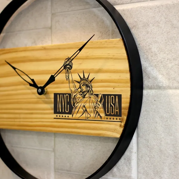 Nyc_Usa_Statue_Of_Liberty_Wooden_Wall_Clock