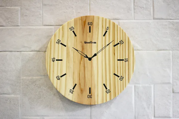 Wooden_Wall_Clock_-_Natural_Pine_Finish