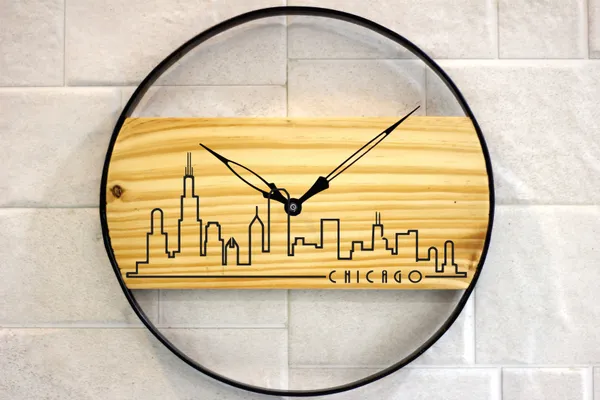 Chicago_Skyline_Wooden_Wall_Clock_-_Modern_Minimalist_Home_Decor