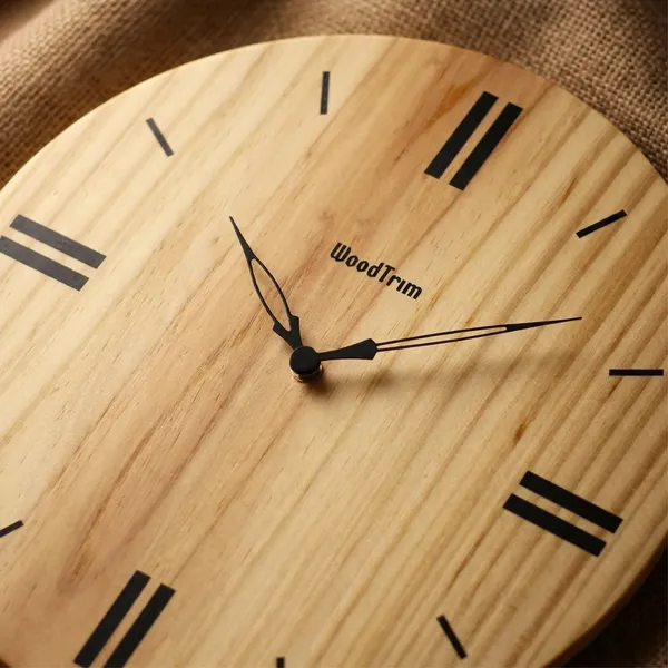 Wooden_Wall_Clock_With_Vertical_Groove_Pattern