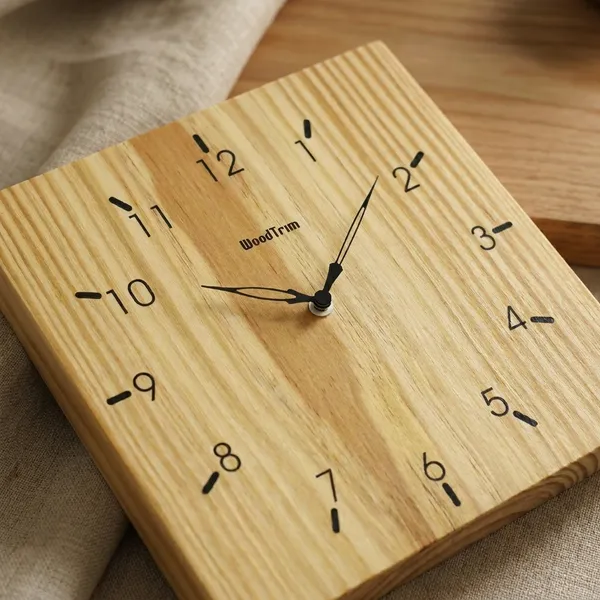 Wooden_Wall_Clock_-_Square_Design_With_Natural_Wood_Grain_Finish