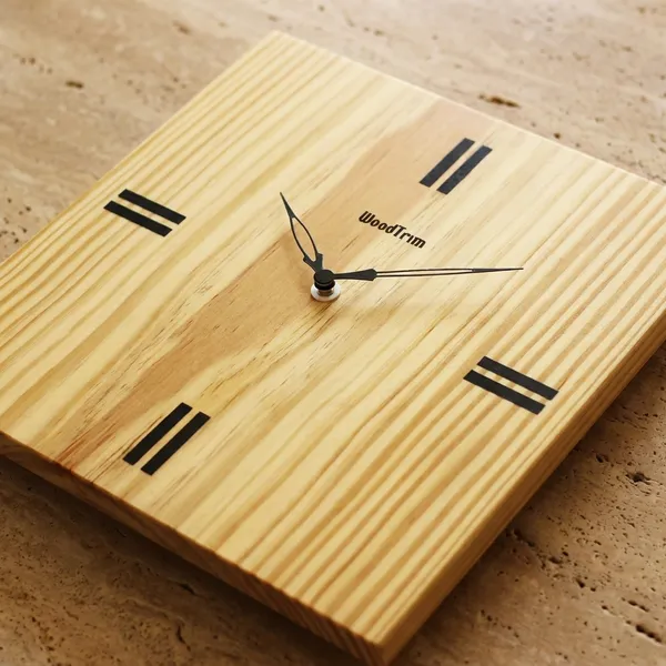 Wood_Trim_Square_Wooden_Wall_Clock_-_Natural_Wood_Finish_With_Minimalist_Design