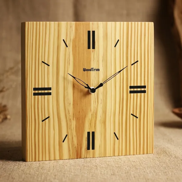Wooden_Analog_Wall_Clock_With_Natural_Grain_Finish