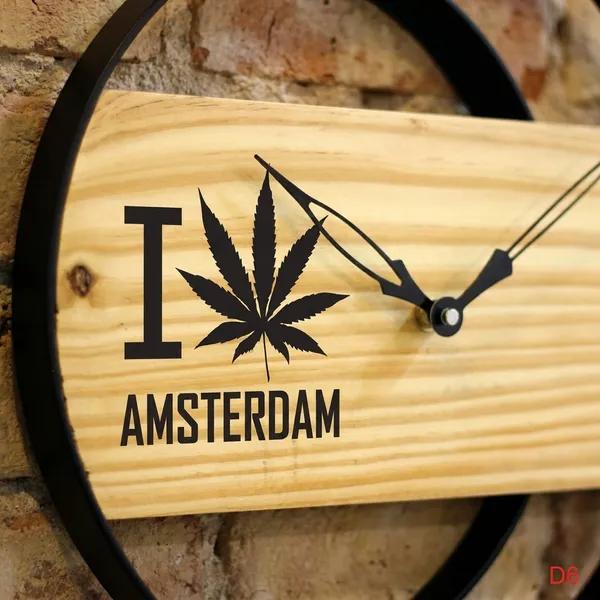 Amsterdam-Themed_Decorative_Wall_Clock