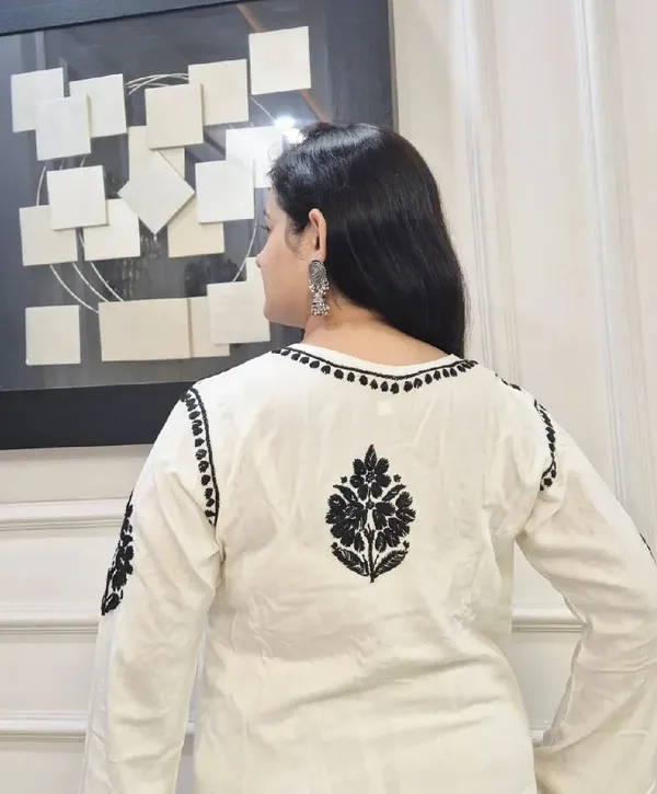 White_Embroidered_Kurta_Set_With_Black_Floral_Motifs