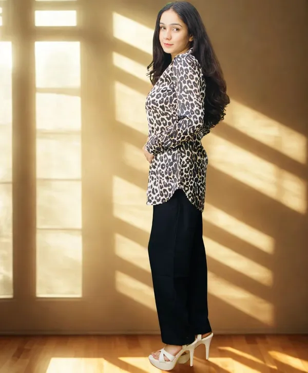 Womens_Leopard_Print_Long_Sleeve_Shirt_Black_And_White_Animal_Print_Top