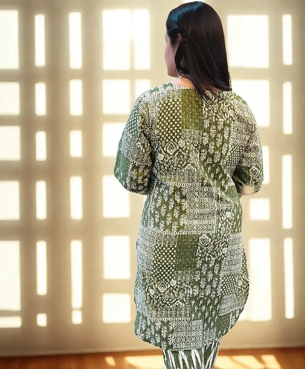 Womens_Green_And_White_Patchwork_Printed_Kurta_Set_With_Matching_Palazzo