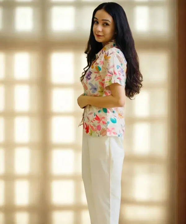 Multicolour_Floral_Print_Short_Sleeve_Collared_Shirt_For_Women